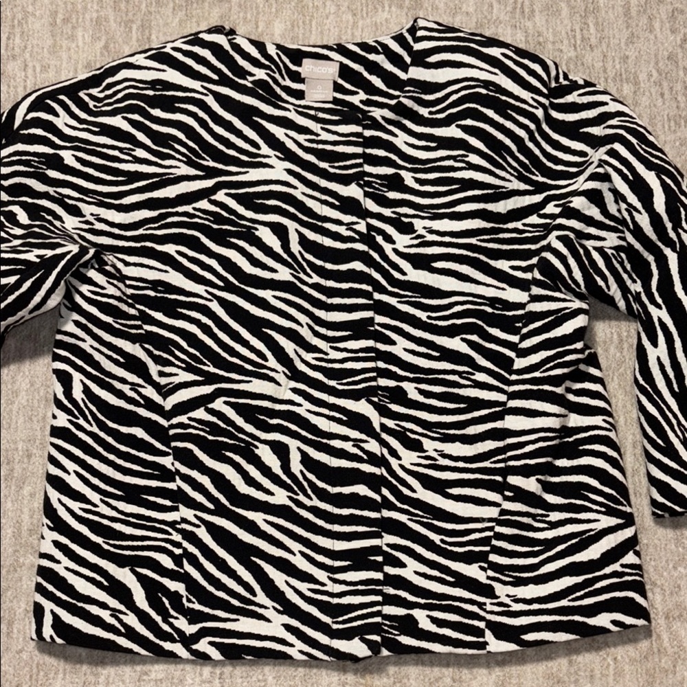 Small 4/6 Chico's Sz 0 zebra animal print jacket short zip front collarless - Picture 2 of 6